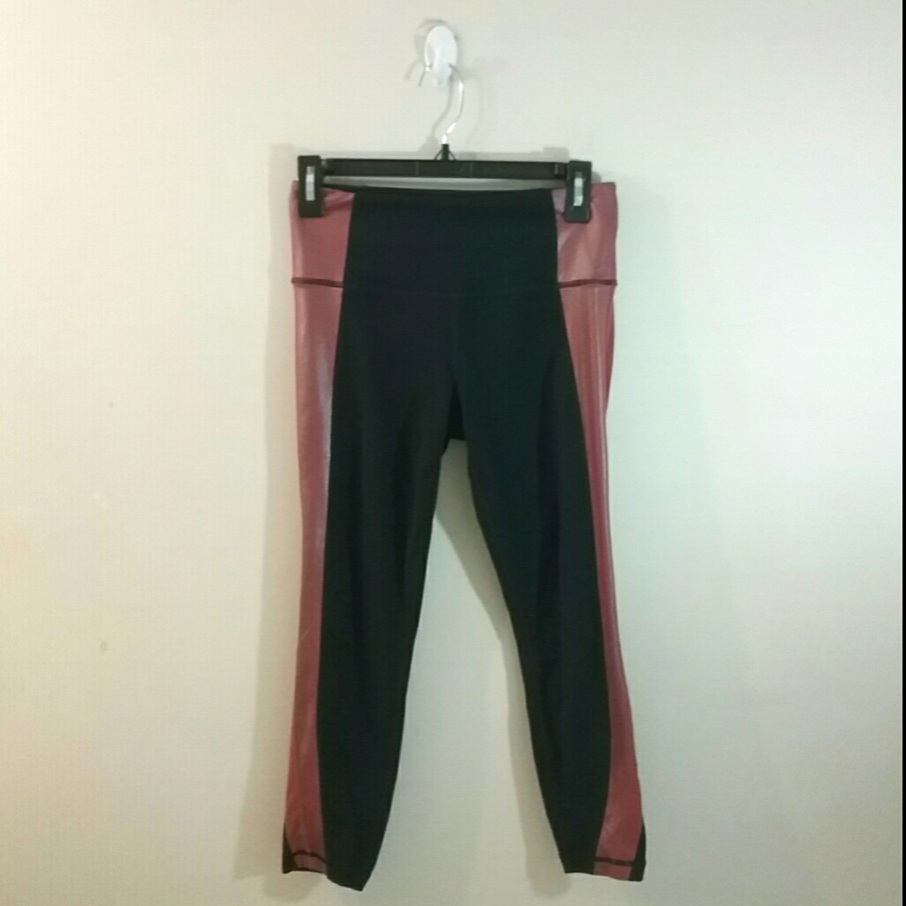 Athleta Salutation Colorblock Asymmetrical 7/8 Tight Yoga Pants